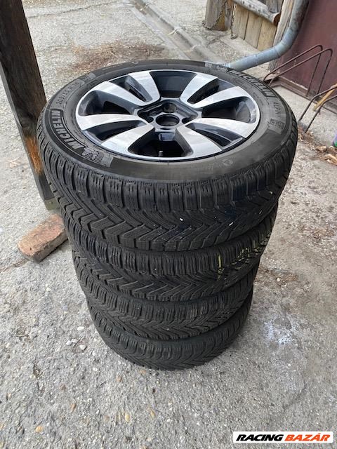  4x114.3 lyukosztású 16" használt Gyári alufelni, rajta 205/55 használt Michelin téli gumi gumi  4. kép
