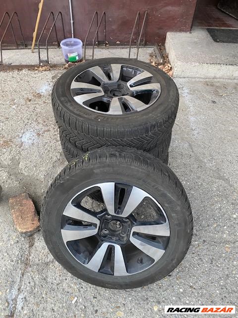  4x114.3 lyukosztású 16" használt Gyári alufelni, rajta 205/55 használt Michelin téli gumi gumi  1. kép