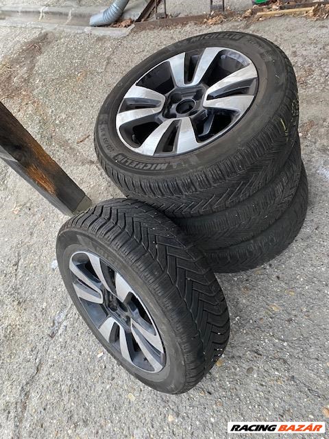  4x114.3 lyukosztású 16" használt Gyári alufelni, rajta 205/55 használt Michelin téli gumi gumi  5. kép