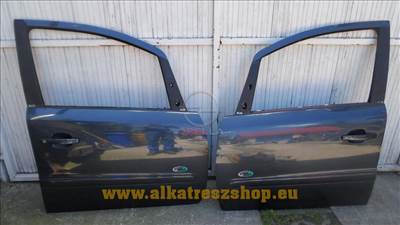 Opel Zafira B Bal Első Ajtó, üres 