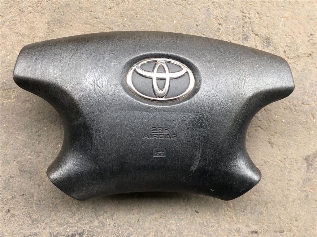 TOYOTA AVENSIS VERSO _CLM2_, _ACM2_ Kormánylégzsák (02108) 1. kép