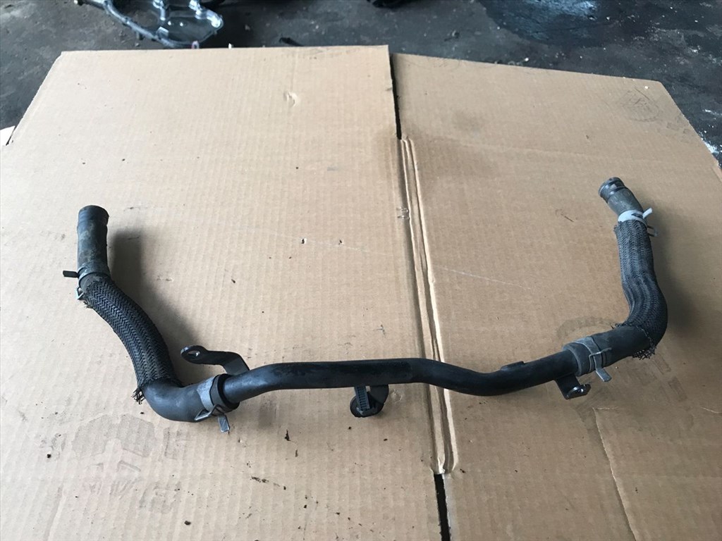 SUBARU IMPREZA Ferdehátú GR, GH, G3 Vízcső (29304) EE20Z 2. kép