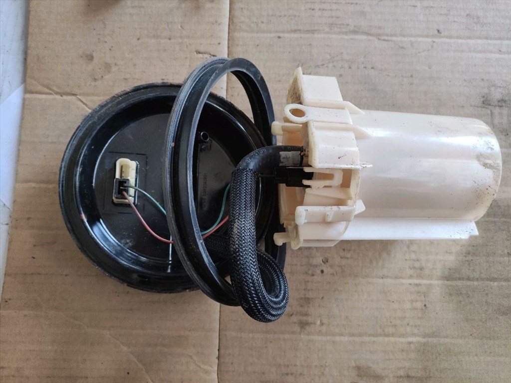 OPEL ASTRA G Ferdehátú F48_, F08_ Üzemanyag Szivattyú (30948) 15 828 000 032 308 2. kép