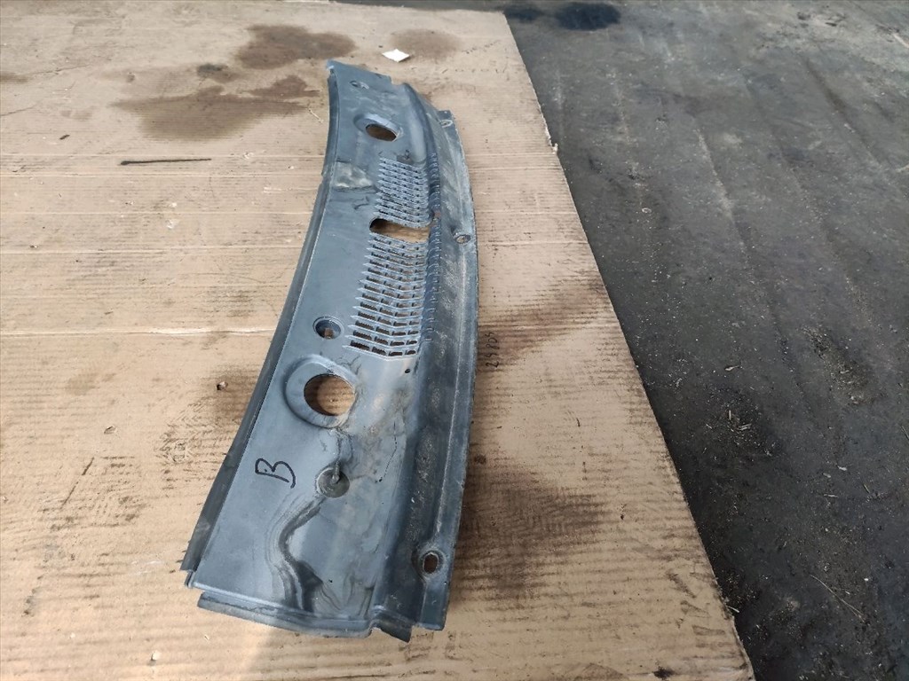 SSANGYONG RODIUS  Levélrács (31859) 79410-21000 4. kép