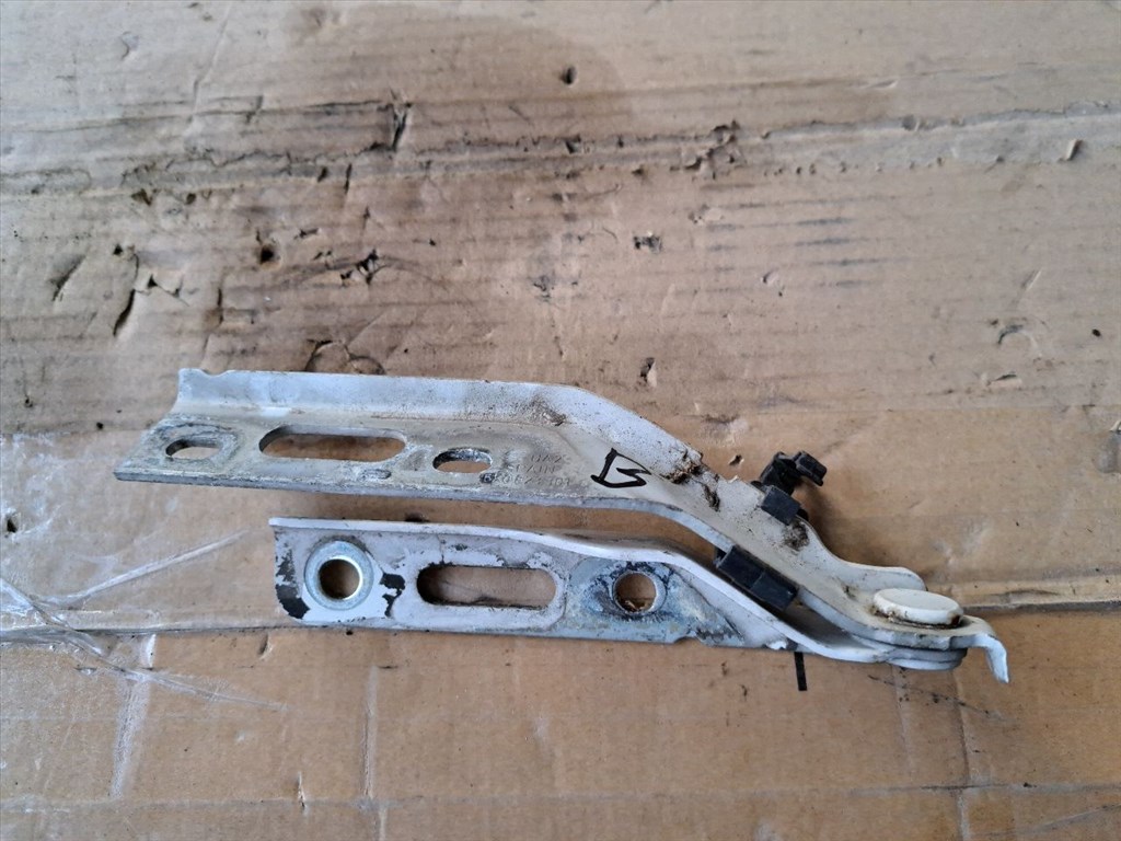 VW POLO CLASSIC 6KV2 Motorháztető Bal Zsanér (36369) 6K0823301 4. kép