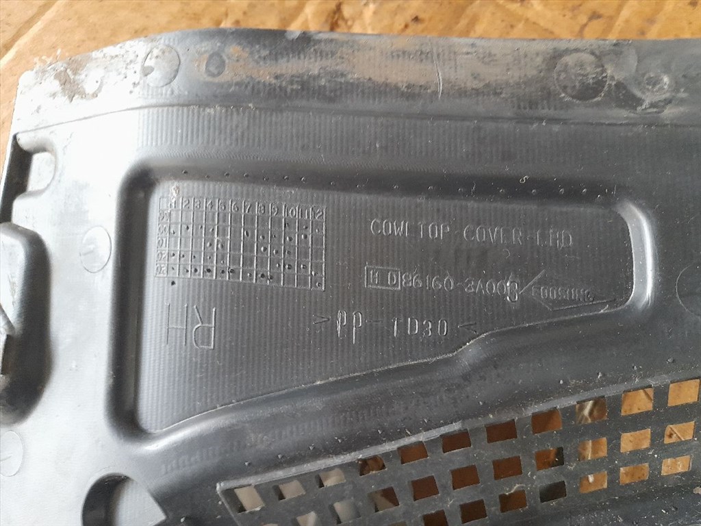 HYUNDAI TRAJET FO Levélrács (45727) 86160-3A003 3. kép