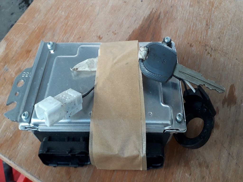 KIA PICANTO BA Motorvezérlő (11397) 9030930526F 2. kép