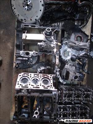Audi Q7 (4M) motor alkatrészei 