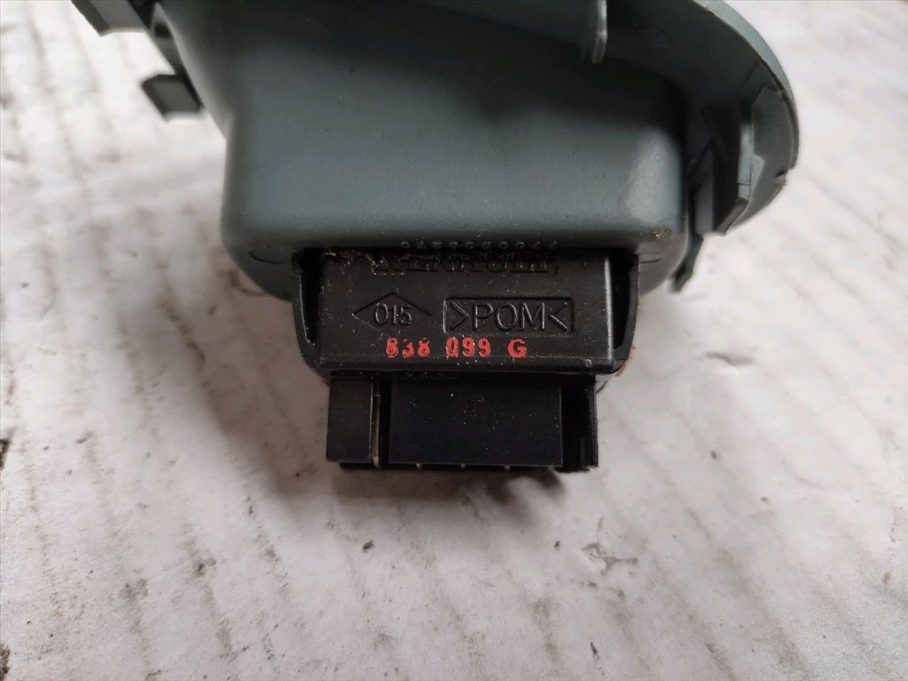 RENAULT ESPACE III JE0_ Jobb első Ablakemelő Kapcsoló (32734) 7700836270 3. kép