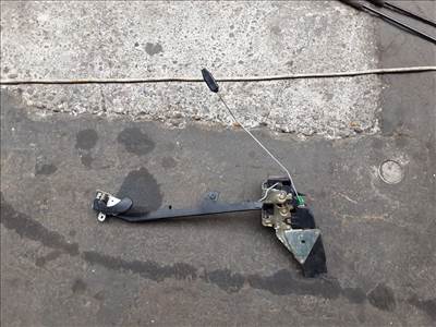 MITSUBISHI CARISMA lépcsőshátú DA_ Jobb hátsó Ajtózár Motor (07904)