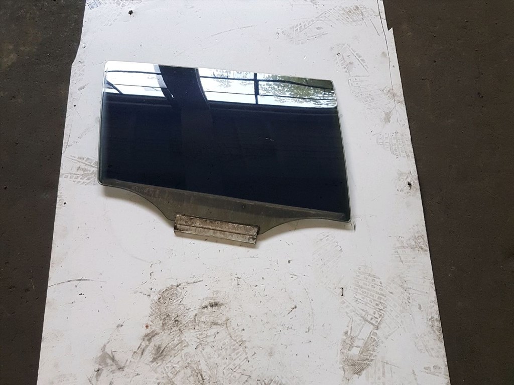 OPEL ASTRA G Kombi F35_ Jobb hátsó Ablak (14539) 1. kép