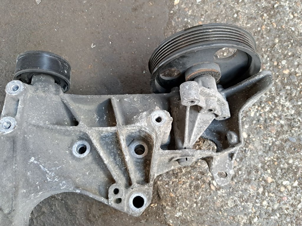 RENAULT CLIO II BB0/1/2_, CB0/1/2_ Klímakompresszor Tartó Bak (43731) 8200169566, 8200170009, 7700102872 5. kép