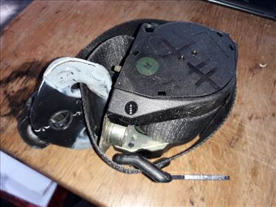 FORD FIESTA IV JA_, JB_ Jobb hátsó Biztonsági Öv (13608)