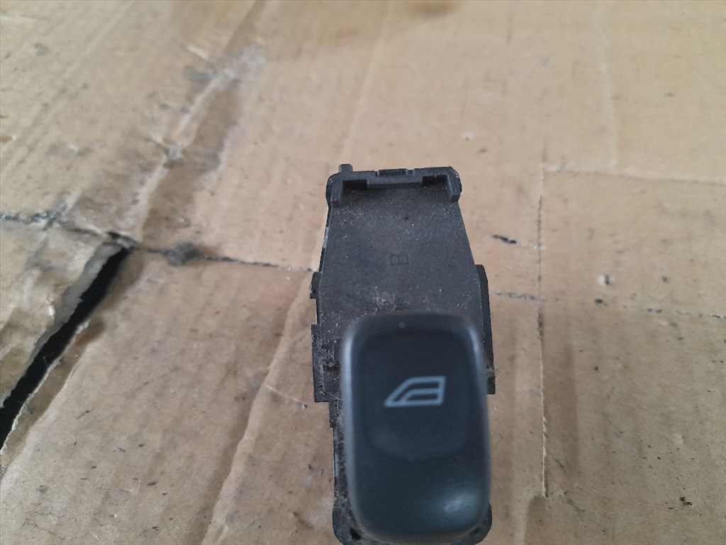 VOLVO S80 I TS, XY Jobb első Ablakemelő Kapcsoló (43566) 1. kép