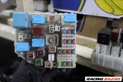 Toyota RAV4 (XA20) Biztosítéktábla