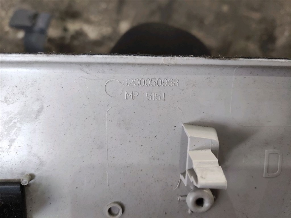RENAULT ESPACE IV JK0/1_ Bal hátsó Csomagtér Burkolat (Műanyag) (33981) 8200050968 3. kép
