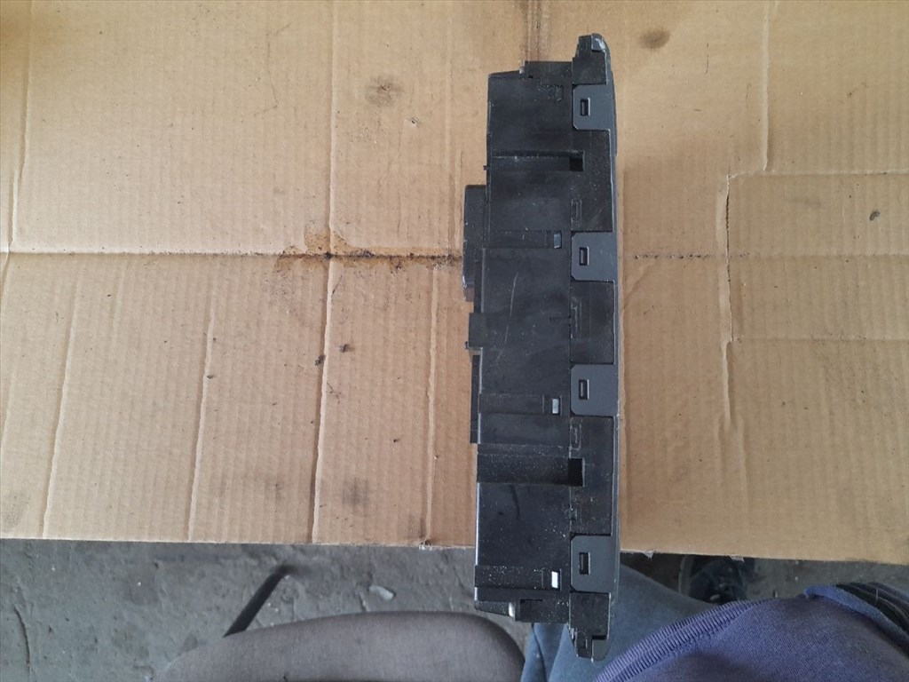 VOLVO S80 I TS, XY Fűtéskapcsoló (manuális klímás) (43567) 5. kép