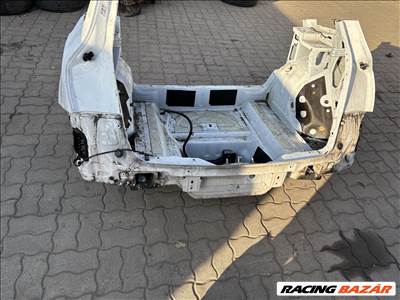 Audi Q5 (8R) hátfal 