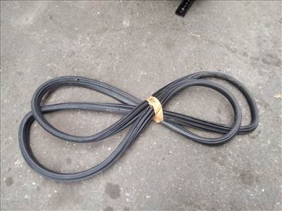 OPEL ZAFIRA A F75_ Jobb hátsó Gumikéder (11770)