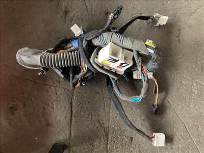 KIA SORENTO I JC Bal első Ajtó Kábelköteg (11943)