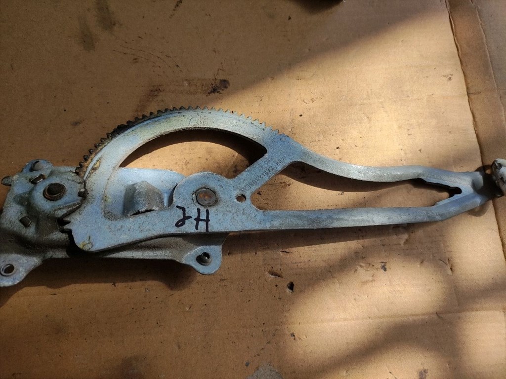 OPEL ASTRA G Ferdehátú F48_, F08_ Jobb hátsó Ablakemelő Szerkezet (Mechanikus) (32373) 90521872 1. kép