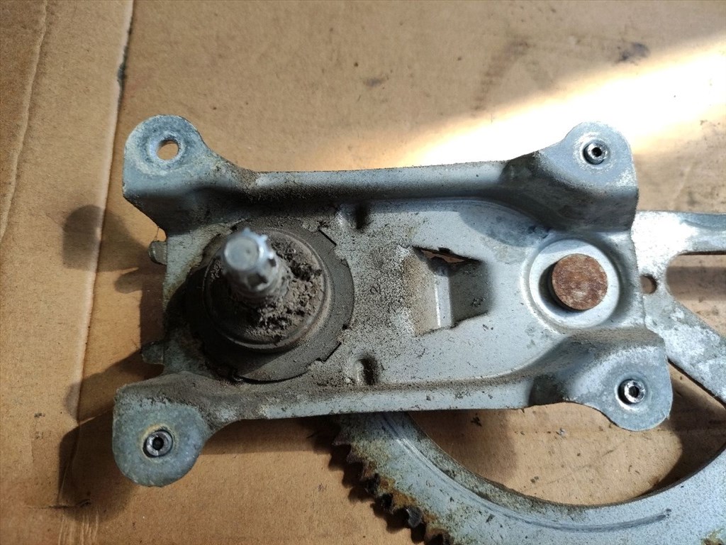 OPEL ASTRA G Ferdehátú F48_, F08_ Jobb hátsó Ablakemelő Szerkezet (Mechanikus) (32373) 90521872 5. kép