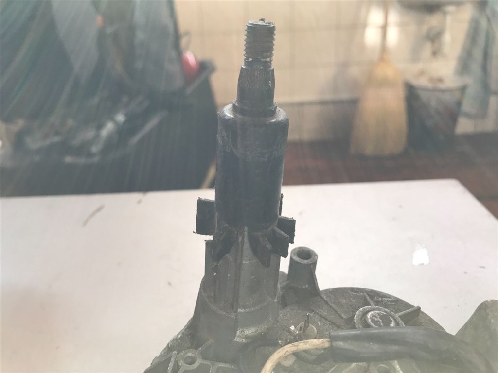 PEUGEOT 206 Ferdehátú 2A/C Hátsó Ablaktörlő Motor (20488) 9628679380 4. kép