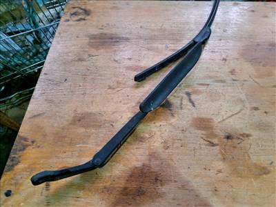 HONDA CIVIC VI Hatchback EJ, EK Bal első Ablaktörlő Kar (34957) 3S04LDR
