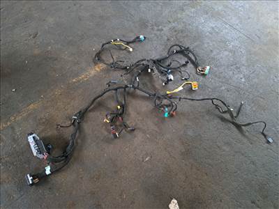 CHEVROLET ORLANDO J309 Biztosítéktábla Motortér (37505) 95968022