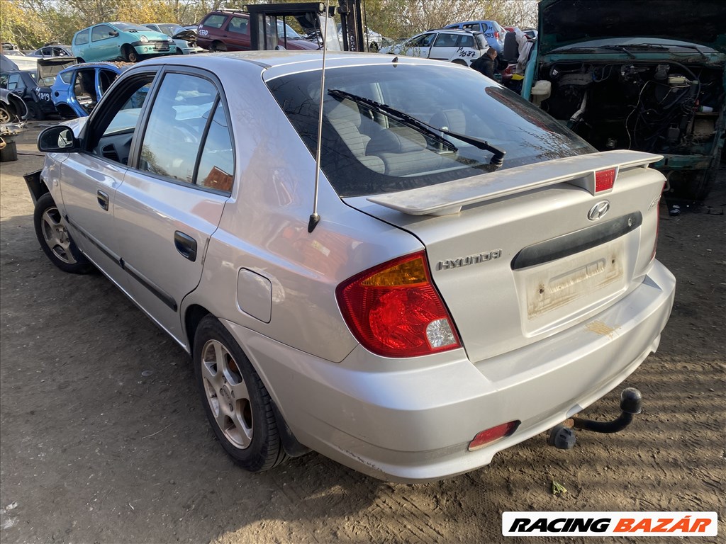 Hyundai Accent 1.3i bontott alkatrészei 1. kép