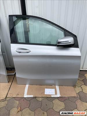 Mercedes B-osztály W246 jobb első ajtó  a2467200205
