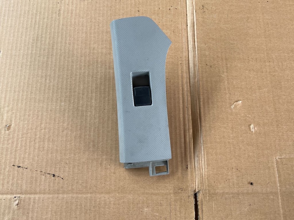 TOYOTA YARIS SCP9_, NSP9_, KSP9_, NCP9_, ZSP9_ Jobb első Ablakemelő Kapcsoló (29633) 829-2W70 4. kép