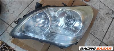 Toyota Verso Bal első fényszóró 