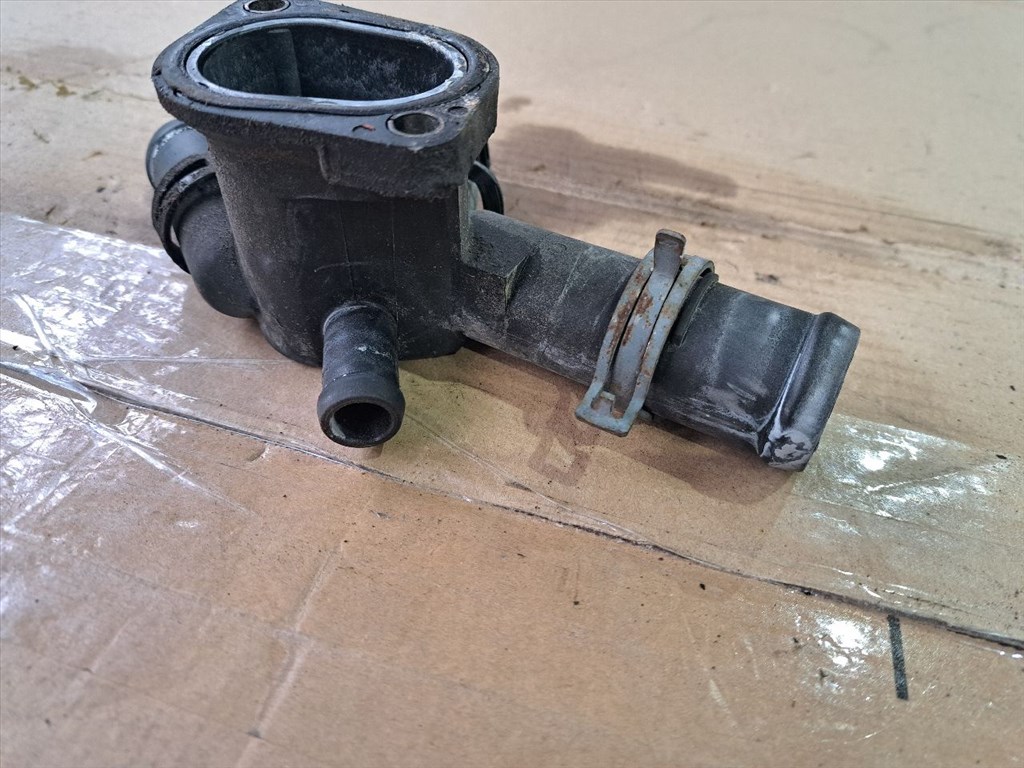 VW POLO CLASSIC 6KV2 Vízcső (35710) 06A 121 133 D, AKL 4. kép