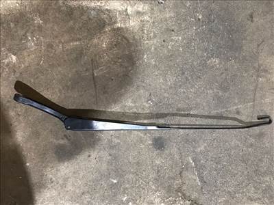 FORD MONDEO III Kombi BWY Jobb első Ablaktörlő Kar (41681) 1S7117526CC