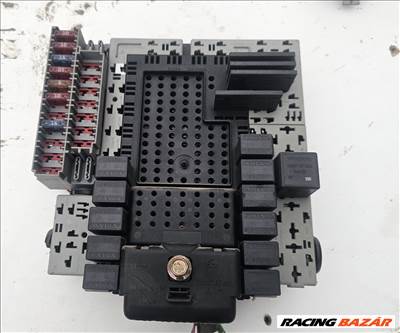 Volvo S80 2.4 Biztosíték tábla csomagtéri