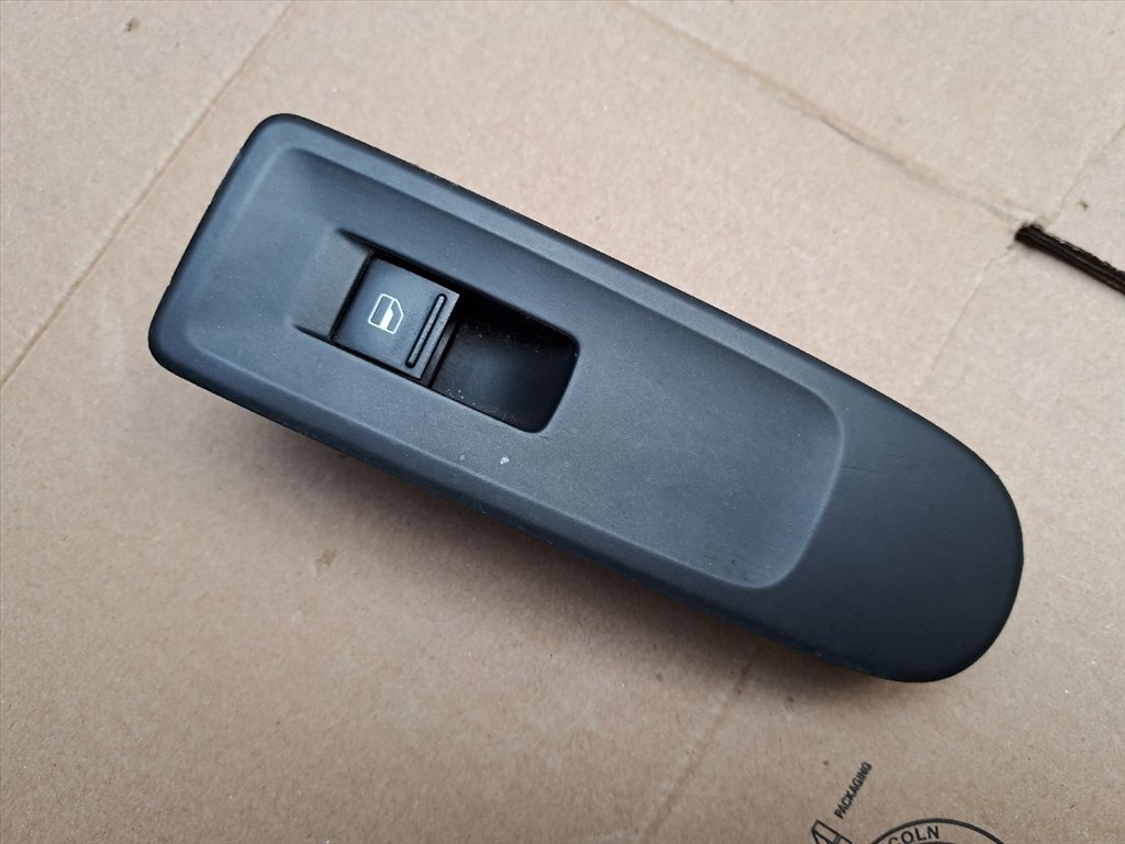 VW GOLF VI 5K1 Jobb első Ablakemelő Kapcsoló (36681) 7L6959855B, 5K0867256 1. kép