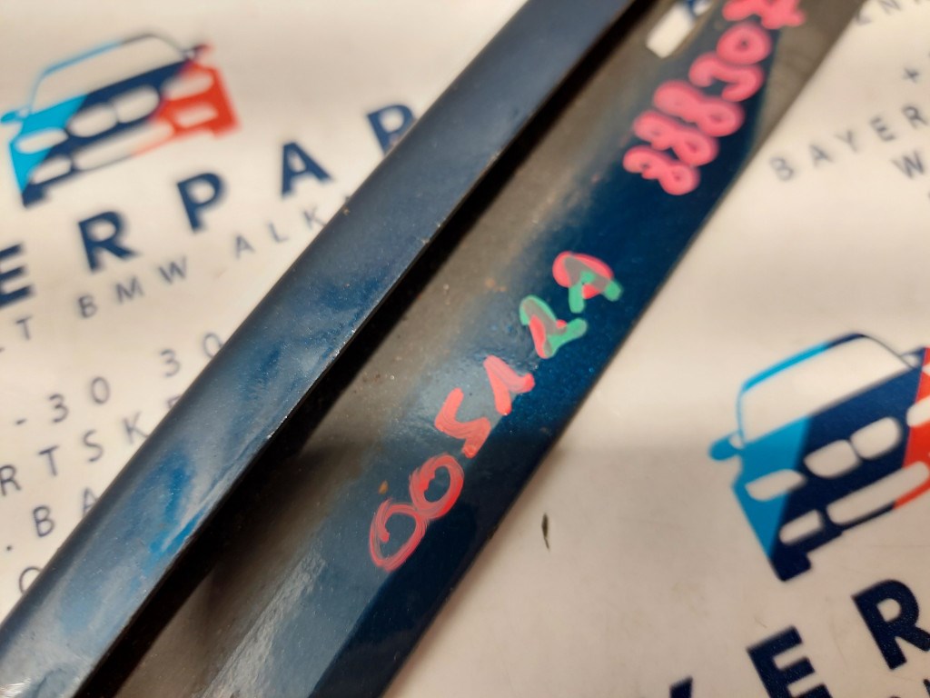 BMW E39 bal elsõ bajuszléc bajusz léc - sérült 5. kép