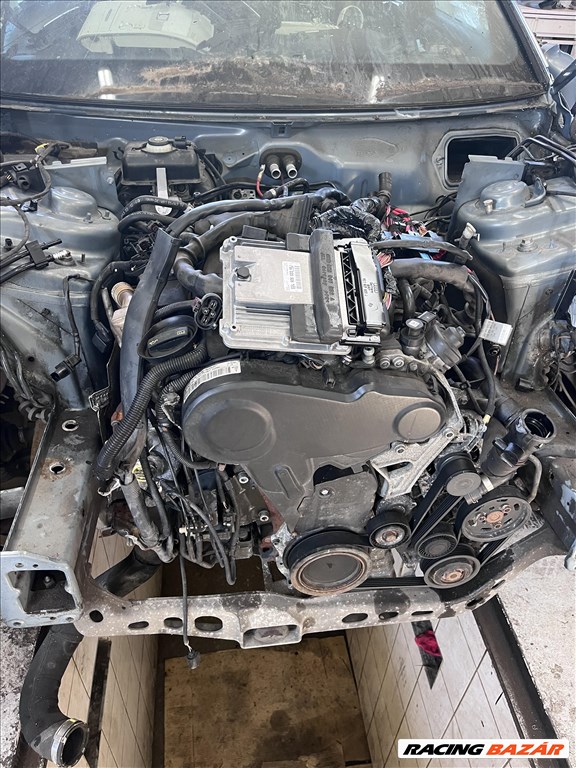 Audi A4 (B8 - 8K) 2.0 crtdi motor eladó 4. kép
