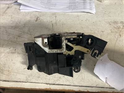 MERCEDES-BENZ C-CLASS W202 Bal első Ajtózár (01976) 012668, 012668