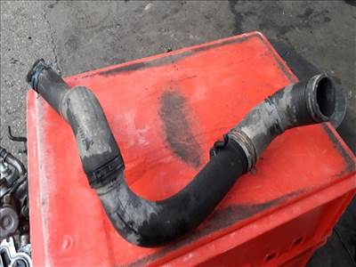 VW POLO 9N_ Vízcső (13252)