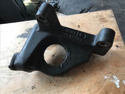 RENAULT ESPACE III JE0_ Jobb első Féltengely Tartó (28174) 8200021443