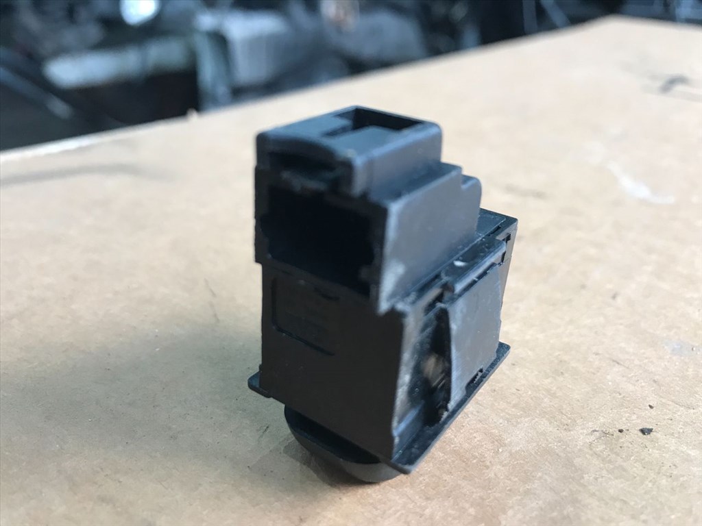 PEUGEOT 607 9D, 9U Jobb első Ablakemelő Kapcsoló (28783) 2. kép