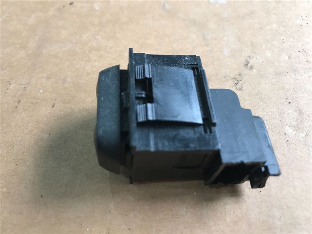 PEUGEOT 607 9D, 9U Jobb első Ablakemelő Kapcsoló (28783) 5. kép