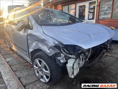 Volkswagen Golf Plus 1.4i bontott alkatrészei