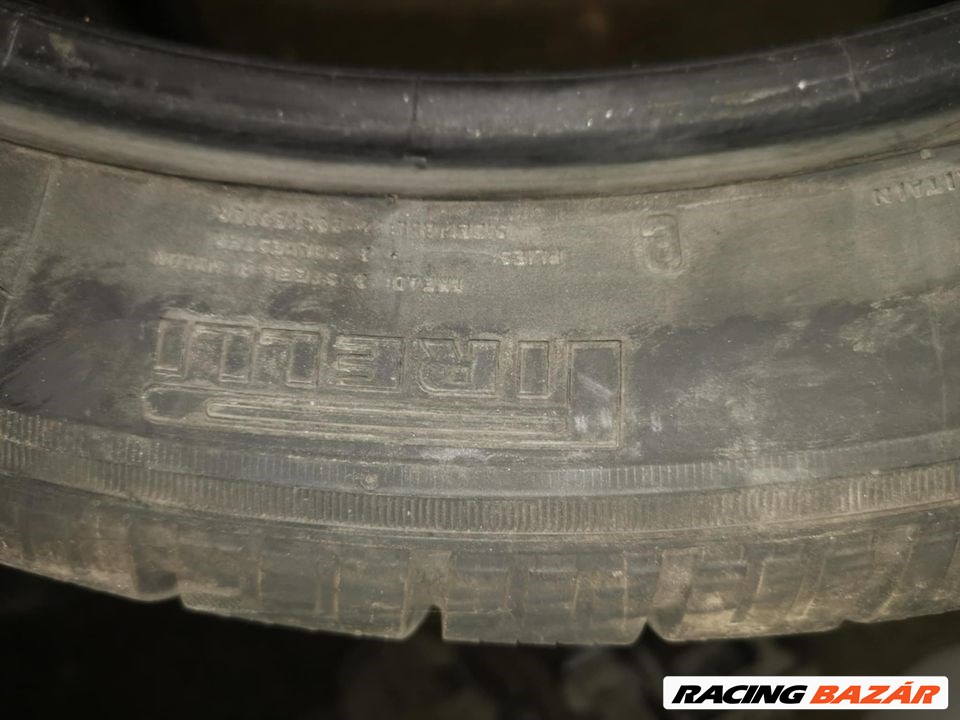  245/4520" használt Pirelli téli gumi  3. kép