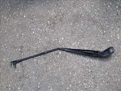 VW POLO 9N_ Első Ablaktörlő Kar (13253)