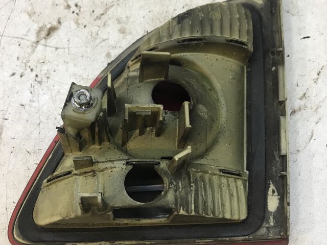 BMW 5 E60 Bal Belső Hátsó Lámpa 4. kép