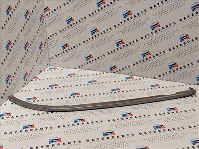 BMW E39 jobb első bajuszléc bajusz léc - sérült