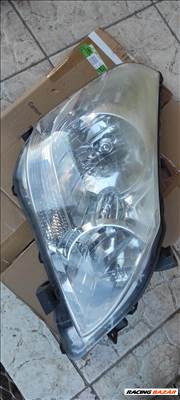 Toyota Verso Jobb első fényszóró  811300f090